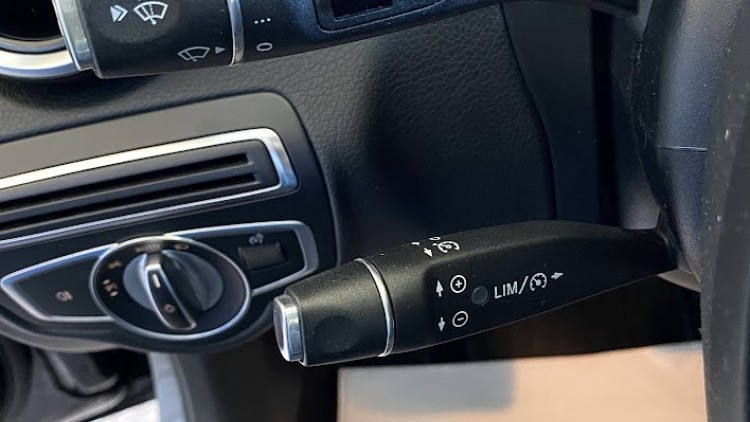 Mercedes-Benz Classe C 200 d AMG line