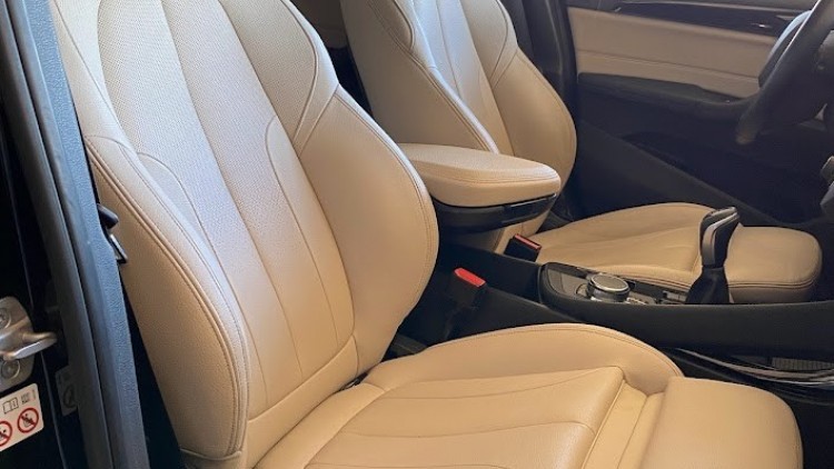 BMW S&eacute;rie X - X1 16d sDrive Line Sport