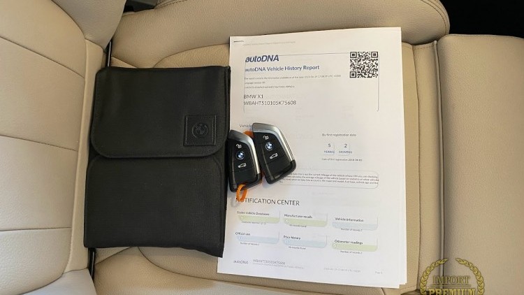 BMW S&eacute;rie X - X1 16d sDrive Line Sport