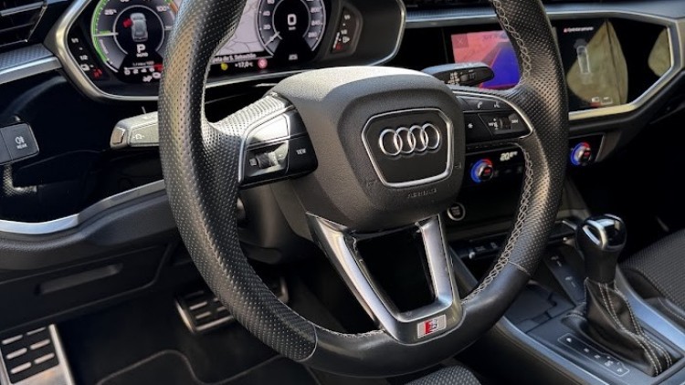 Audi Q3 45 TFSIe S-Line