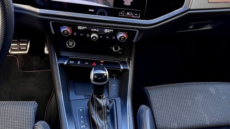 Audi Q3 45 TFSIe S-Line