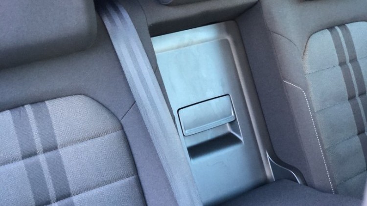 Volkswagen Golf VII Highline 1.6 TDi 110cv RESERVADO