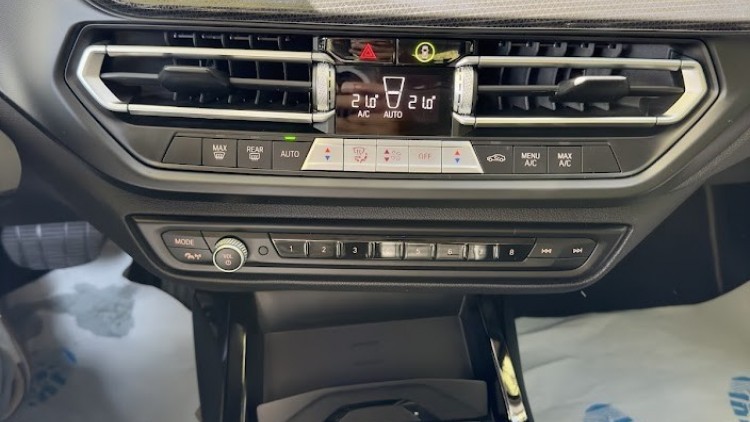 BMW S&eacute;rie 2 - 218 i Gran Coupe Pack M interior