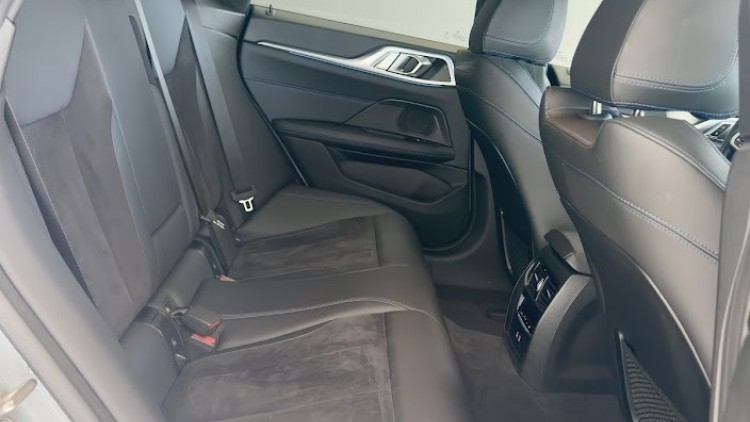 BMW S&eacute;rie i - i4 eDrive40 Pack Desportivo M