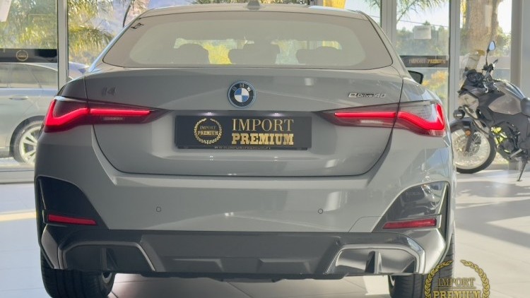 BMW S&eacute;rie i - i4 eDrive40 Pack Desportivo M
