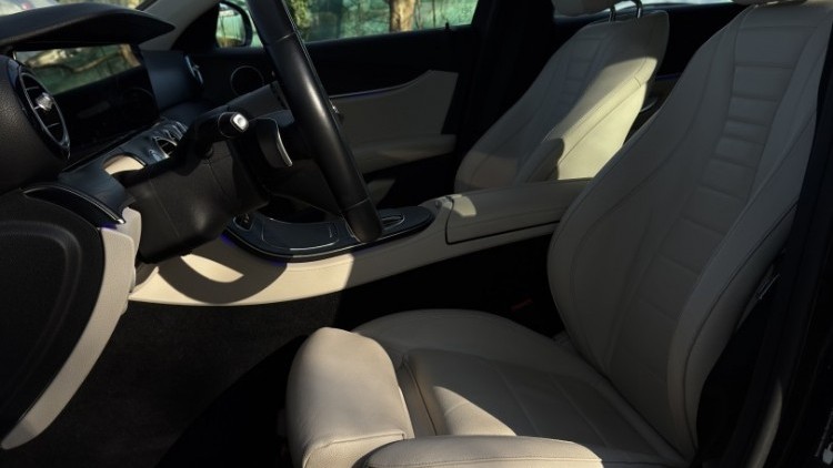 Mercedes-Benz Classe E 300 de T Avantgarde