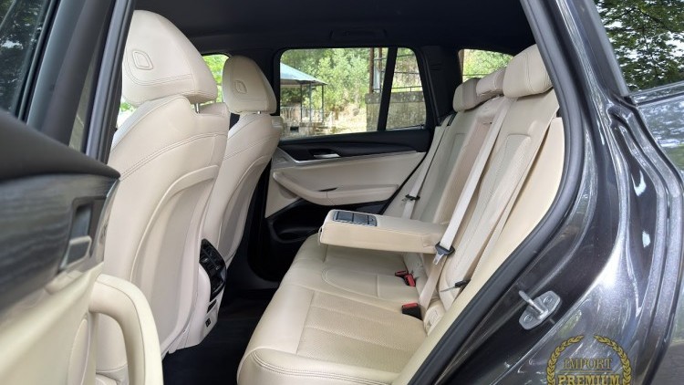 BMW S&eacute;rie X - X3 30e xDrive Pack M