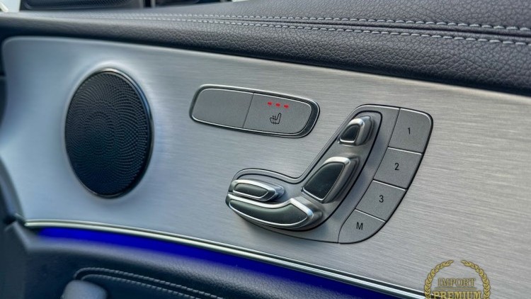 Mercedes-Benz Classe E 300 de T AMG / PACK NIGHT
