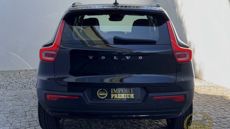 Volvo XC40 1.5 T4 PHEV R-DESIGN
