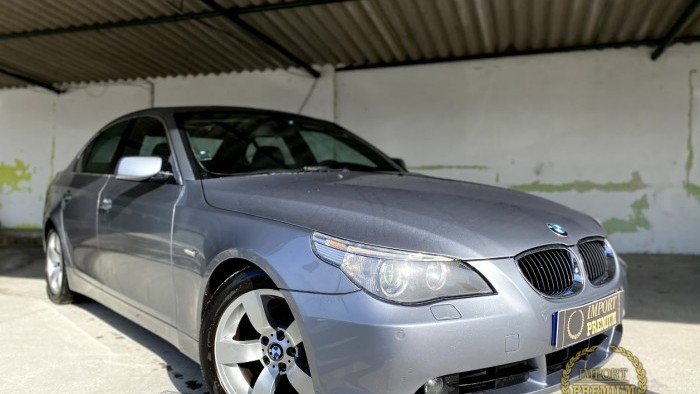 BMW S&eacute;rie 5 - 525 dA SPORT