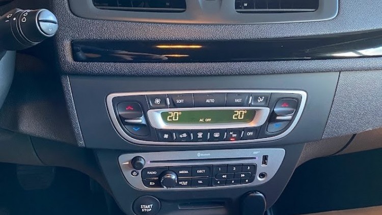 Renault M&eacute;gane Sport Tourer 1.5 DCI 110cv BOSE EDITION