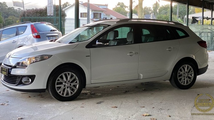 Renault M&eacute;gane Sport Tourer 1.5 DCI 110cv BOSE EDITION