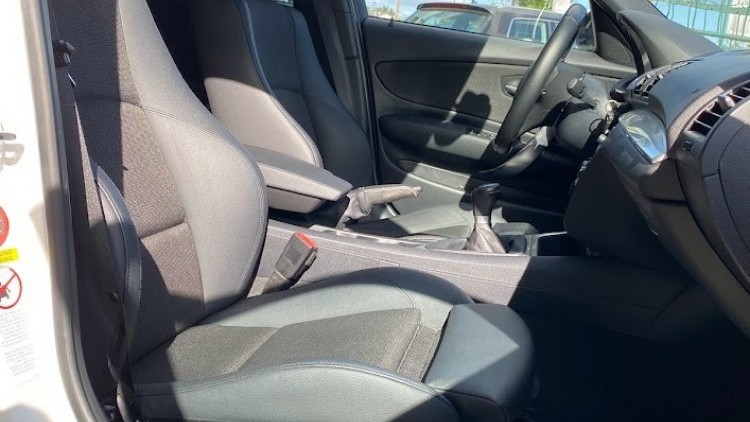 BMW S&eacute;rie 1 - 118 d Pack M