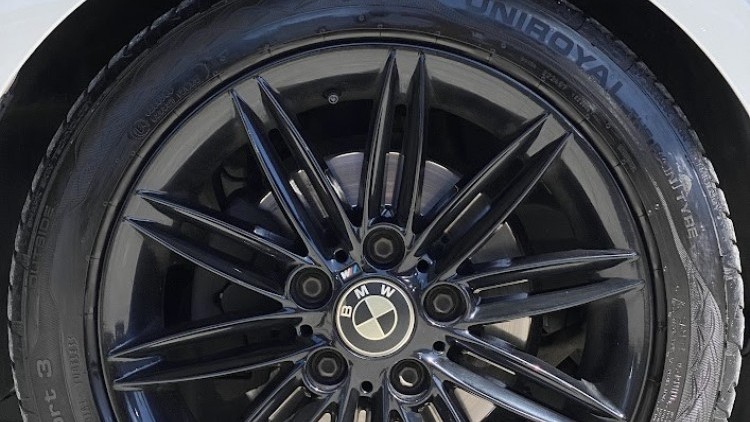 BMW S&eacute;rie 1 - 118 d Pack M